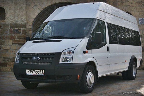 Ford Transit 2012 год 17 мест Вахта
