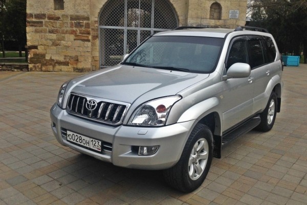 Toyota Land Cruiser 120